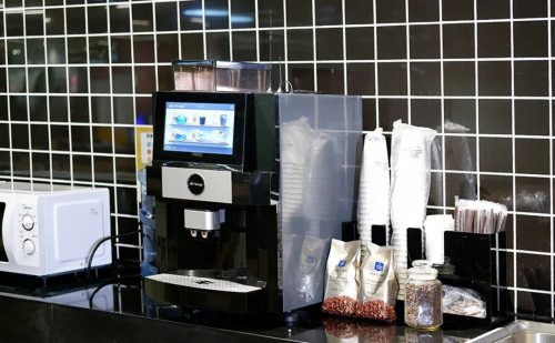 广州首届直播节好S推荐，技诺咖啡机厂家为本土企业带来办公室咖啡包股权激励方案
