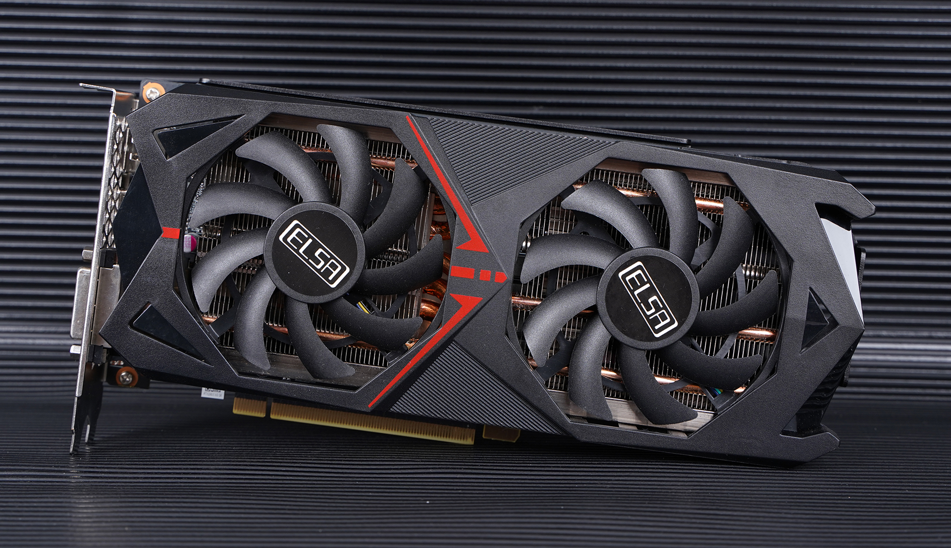 想要畅玩光追游戏 还得选RTX2060Super