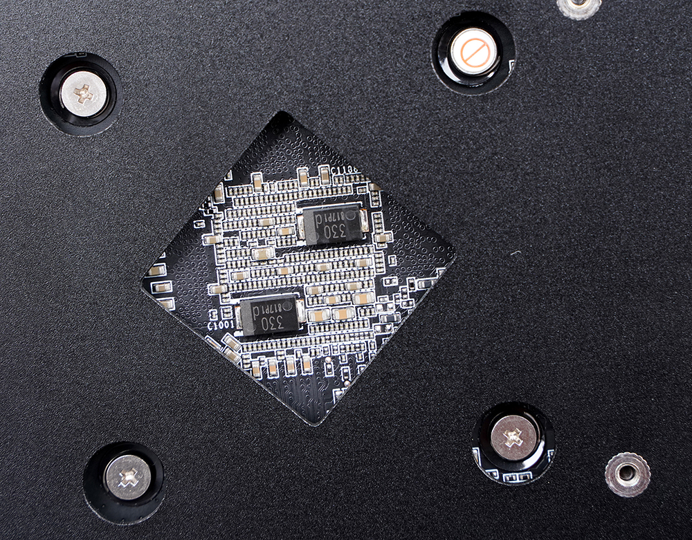 想要畅玩光追游戏 还得选RTX2060Super