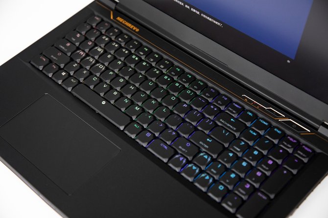 机械革命深海泰坦x8ti-plus评测