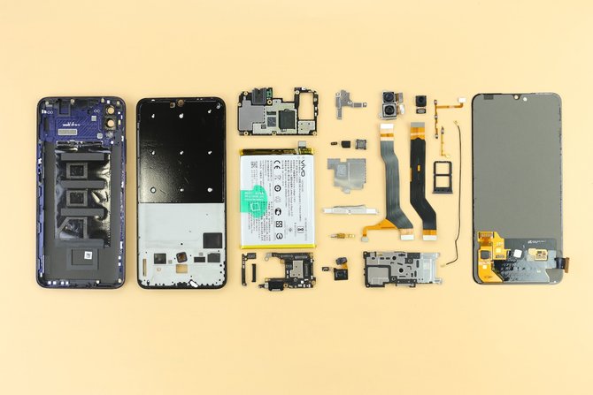 vivo x23首发拆解:屏幕指纹 水滴屏工艺成熟