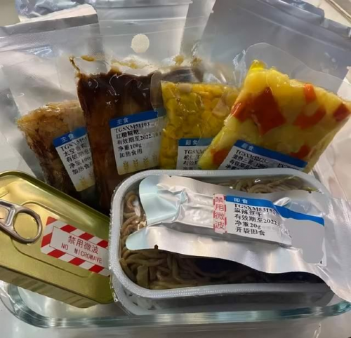 太空美食vs日常美食,果然還是用十大品牌集成灶火星人做的菜更香!