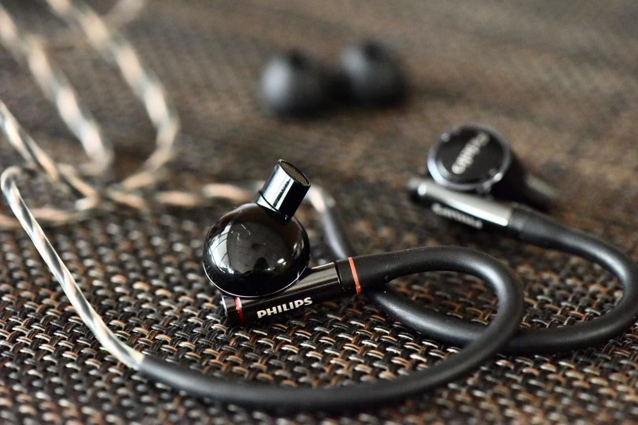 听她飞利浦fidelios3圈铁hifi耳机深度测评